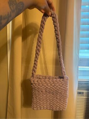 Handwoven Chunky Knit Shoulder Bag - Dusty Rose
Reversible
